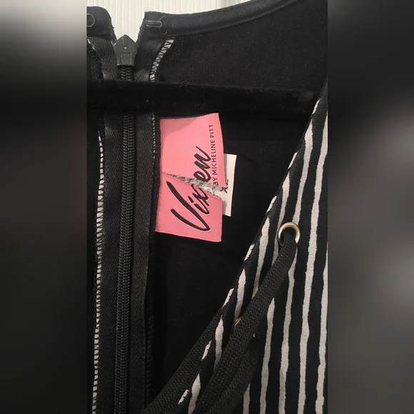 Vixen by Micheline Pitt Black Striped Miss Kitty Wiggle Dress with Belt Size XL - Picture 5 of 6
